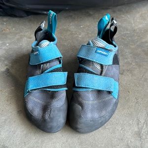 Gently used Scarpa Origin climbing shoes - 38.5